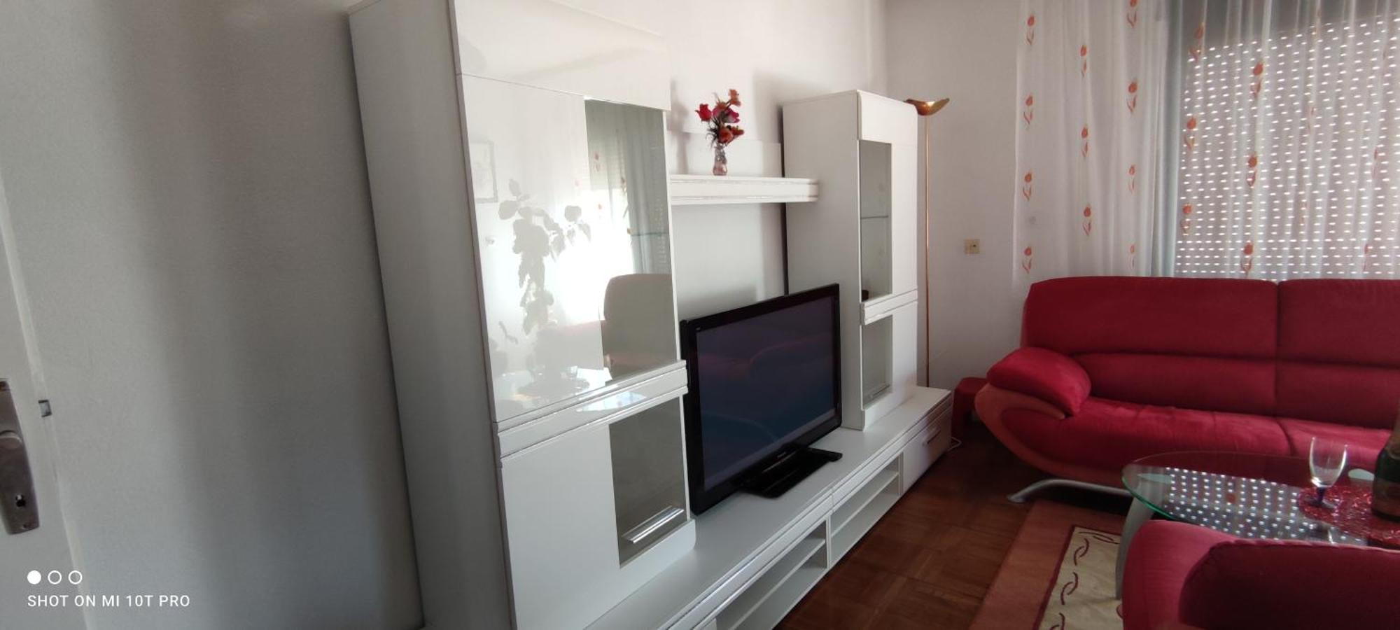 Horizont Apartmans ヤイツェ エクステリア 写真